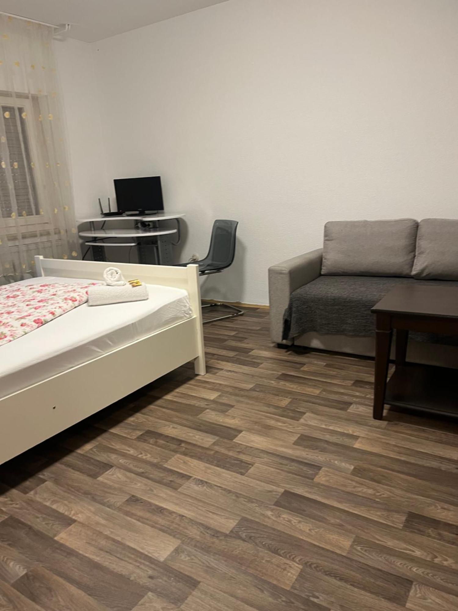 Ferienwohnung Швецинген Екстериор снимка